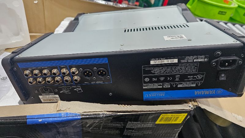 Photo 1 of *** PARTS ONLY *** Yamaha MG20XU 20-Input 6-Bus USB Interface Mixer with Effects
