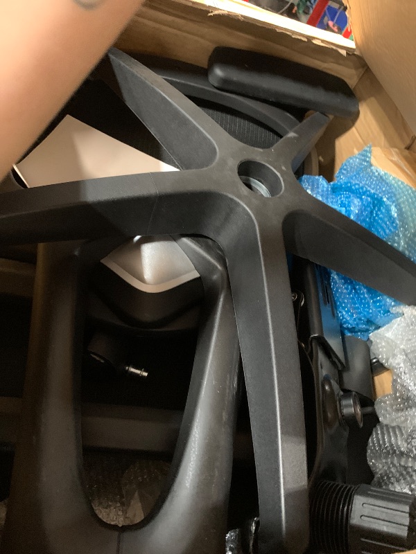 Photo 1 of (missing hardware) VECELO Swivel Ergonomic High Back Mesh Office Chair with Adjustable Headrest Armrest, Backrest Tilt Function