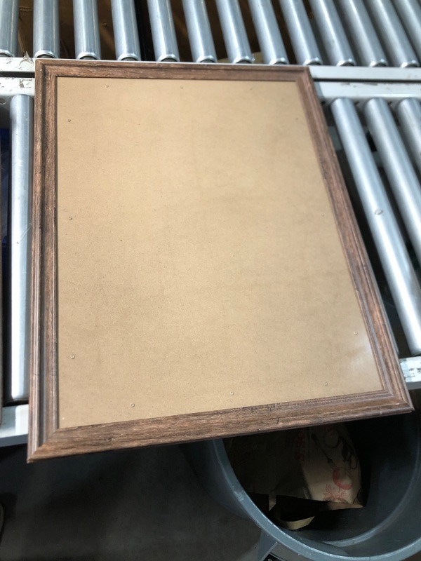 Photo 1 of (USED/FAIR) (MINOR DAMAGE ON CORNER) QEQRUG Rustic 18x24 Frame Vintage Brown Poster Frame 18x24