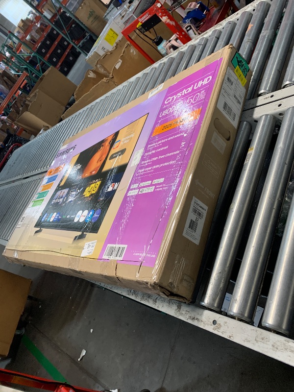 Photo 1 of ***** broken**** Samsung 50-Inch Class Crystal UHD U8000F 4K Smart TV (2025 Model) Endless Free Content, Crystal Processor 4K, MetalStream Design, Knox Security, Alexa Built-in