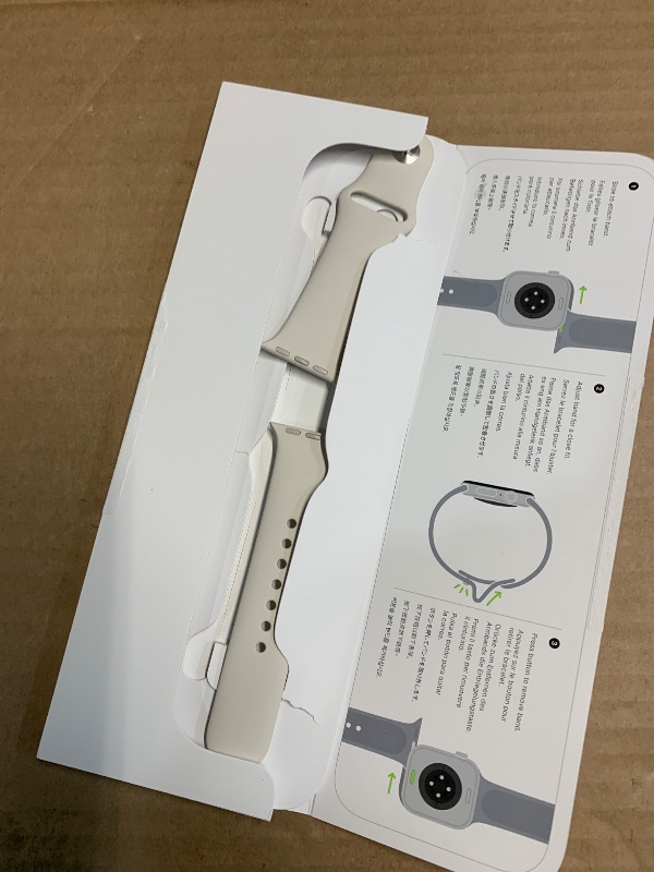 Photo 1 of (USED/FAIR) Apple Watch SE (2nd Gen) [GPS 40mm] Smartwatch with Starlight Aluminum Case with Starlight Sport Band S/M. Fitness and Sleep Trackers, Crash Detection, Heart Rate Monitor, Retina Display