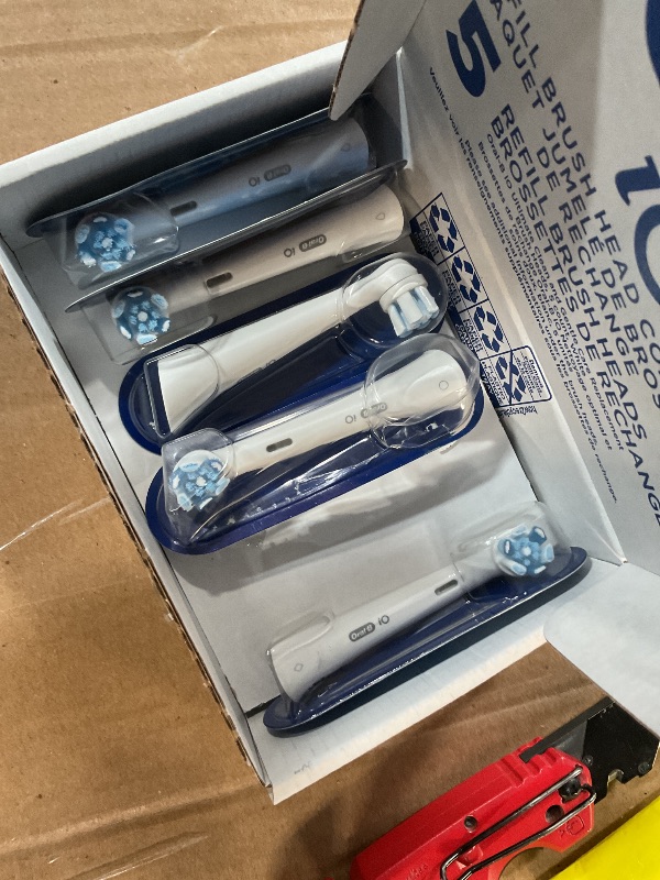 Photo 1 of Oral-B iO Ultimate Clean Replacement Brush Heads, 5 Count, 4 Ultimate Clean + 1 Gum & Sensitive White