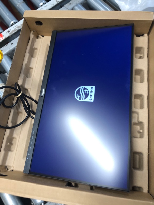 Photo 1 of ***HDMI PORT NOT FUNCTIONAL***Philips 22 inch Class Thin Full HD (1920 x 1080) Monitor, 100Hz Refresh Rate, VESA, HDMI x1, VGA x1, LowBlue Mode, Adaptive Sync, 4 Year Advance Replacement Warranty, 221V8LB