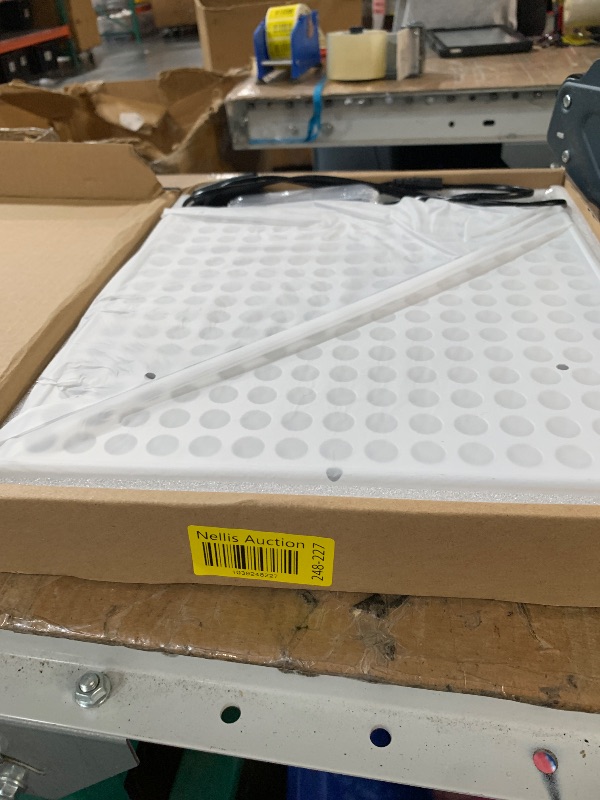 Photo 1 of ***(PARTS ONLY/ NON FUNCTIONAL)***LED Red Light Therapy Device - 45W LED Panel Deep 660nm & 850nm Light Combo for Skin Beauty, Muscle & Joint Pain Relief