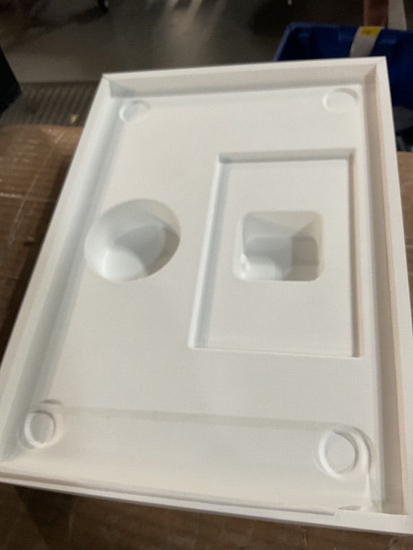 Photo 1 of (POWER TESTED) (PASSWORD: 1234) Apple 2025 MacBook Air 13-inch Laptop with M4 chip: Built for Apple Intelligence, 13.6-inch Liquid Retina Display, 16GB Unified Memory, 512GB SSD Storage, 12MP Center Stage Camera, Touch ID; Silver