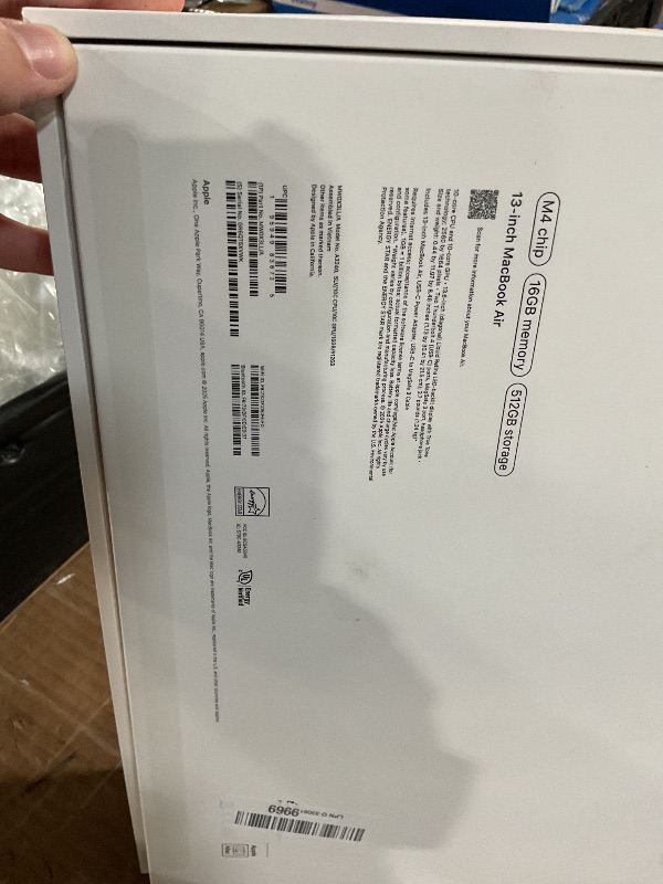 Photo 1 of (POWER TESTED) (PASSWORD: 1234) Apple 2025 MacBook Air 13-inch Laptop with M4 chip: Built for Apple Intelligence, 13.6-inch Liquid Retina Display, 16GB Unified Memory, 512GB SSD Storage, 12MP Center Stage Camera, Touch ID; Silver