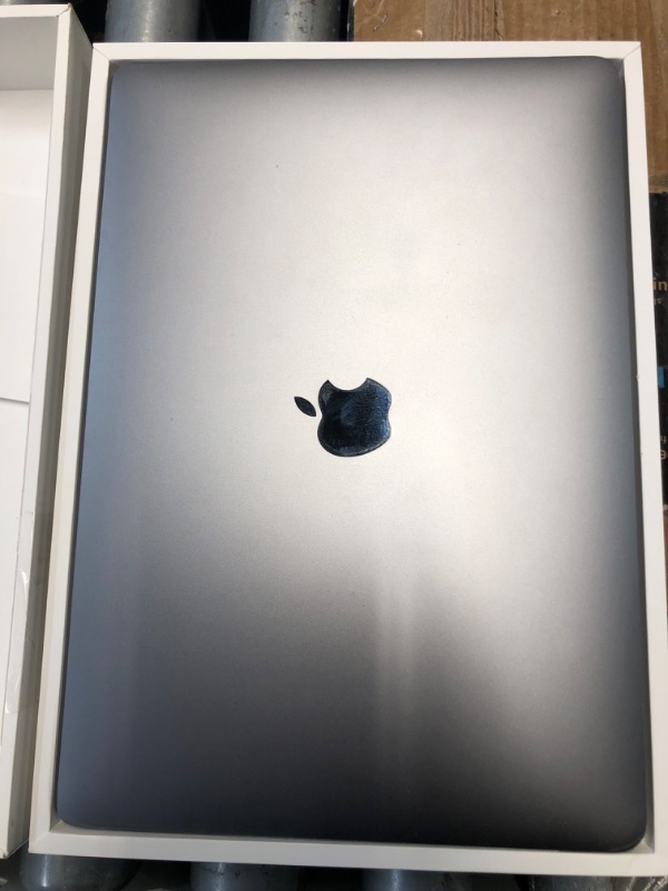 Photo 1 of (POWER TESTED) (PASSWORD: 1234) Apple 2025 MacBook Air 13-inch Laptop with M4 chip: Built for Apple Intelligence, 13.6-inch Liquid Retina Display, 16GB Unified Memory, 512GB SSD Storage, 12MP Center Stage Camera, Touch ID; Silver