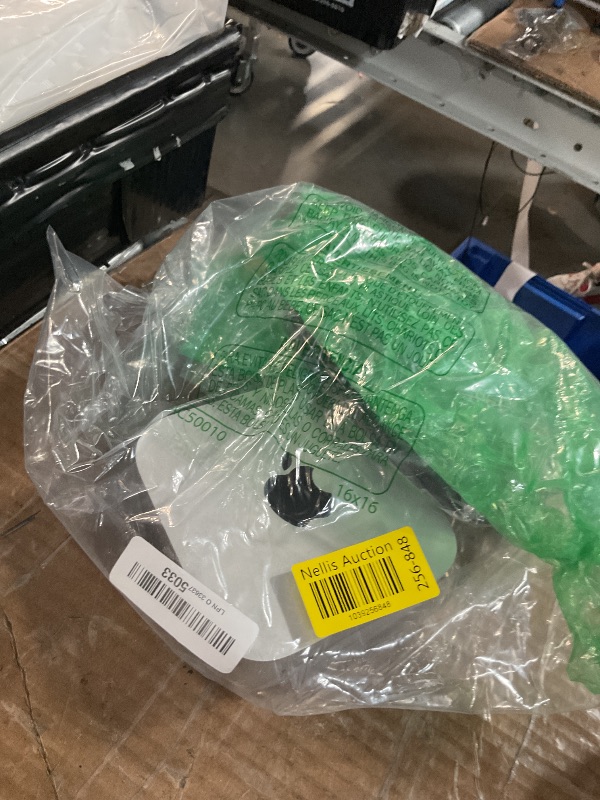 Photo 1 of Apple 2024 Mac mini Desktop Computer with M4 chip with 10?core CPU and 10?core GPU: Built for Apple Intelligence, 16GB Unified Memory, 256GB SSD Storage, Gigabit Ethernet. Works with iPhone/iPad