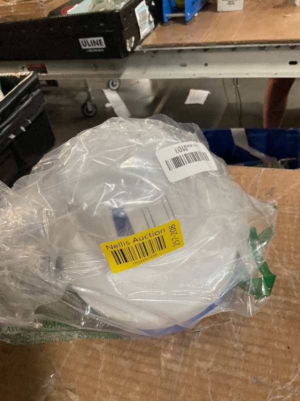Photo 1 of (BAGGED) Pool Chlorine Floater, 7.5" Large Floating Chlorine Dispenser, Optimal Pool with Adjustable Release for Indoor & Outdoor Swimming Pool Hot Tub
