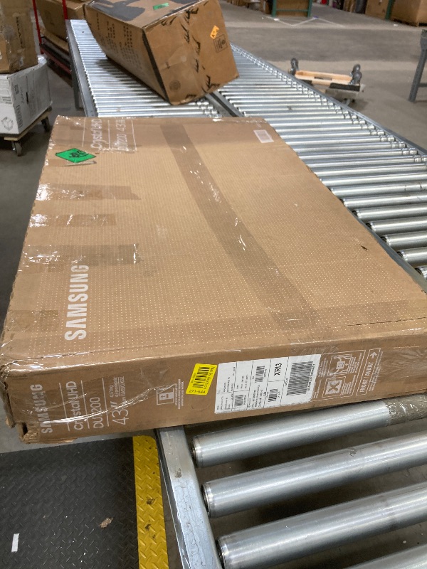 Photo 1 of SAMSUNG 43-Inch Class Crystal UHD 4K DU7200 Series HDR Smart TV w/Object Tracking Sound Lite, PurColor, Motion Xcelerator, Mega Contrast, Q-Symphony (UN43DU7200, 2024 Model)