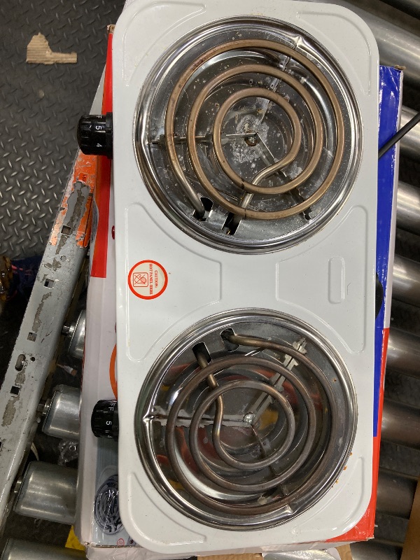 Photo 1 of **there is damage on the front of the item, dented inward****Daretodo 2000W Portable Electric Double Burner, Hot Plate Kitchen Cooktop Cooking Stove Frying Pan and Easy to Clean for Home or Dorm, Adjustable Temperature, White
