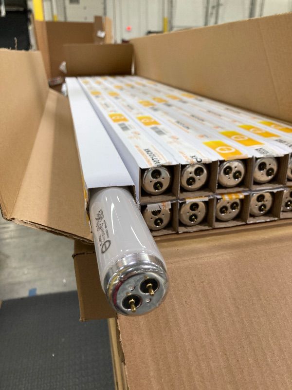 Photo 1 of Circle Lighting  F32T8/841 32W 48 Inch T8 Fluorescent Tube Light Bulb, 4100K Cool White, 2800 Lumens, G13 Medium Bi-Pin Base, LR20732, 24 count (Pack of 1)