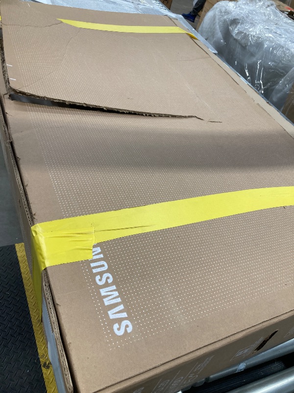 Photo 1 of ***BROKEN/PARTS ONLY***SAMSUNG 65-Inch Class Neo QLED 4K QN90D Series Mini LED, Neo Quantum HDR+ Smart TV w/Dolby Atmos, Object Tracking Sound+, Motion Xcelerator, Real Depth Enhancer Pro, Alexa Built-in (QN65QN90D, 2024)