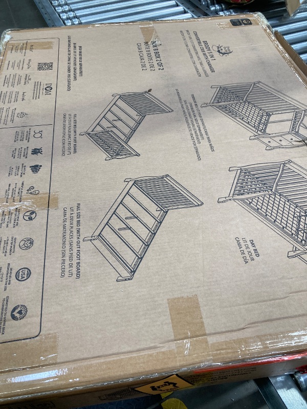 Photo 1 of **THIS IS ONLY BOX 2 OF 2 MISSING THE OTHER BOX****Dream On Me 5 In 1 Brody Convertible Crib With Changer In White, Greenguard Gold Certified, Comes With 1" Changing Pad, Non-Toxic Finish, Made Of Durable Pinewood