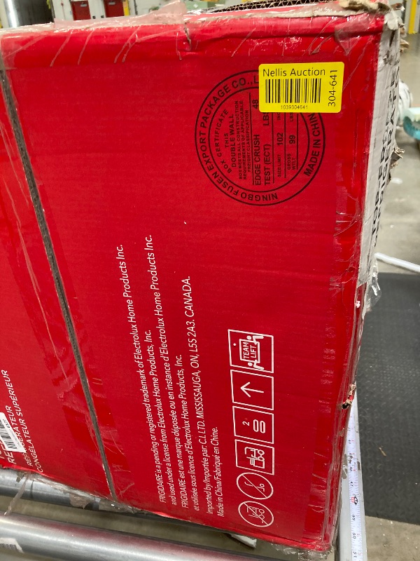 Photo 1 of *see notes*
Frigidaire, 2 Door Apartment Size Refrigerator/Freezer Combo, 7.5 cu ft, Platinum Series, Stainless, 23" D x 21.5" W x 55.5" H