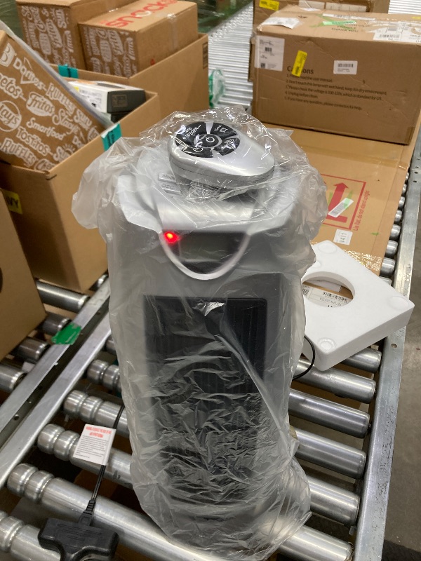 Photo 1 of 



Visit the Comfort Zone Store
Comfort Zone Portable 1500W Ceramic Oscillating Digital Tower Space Heater