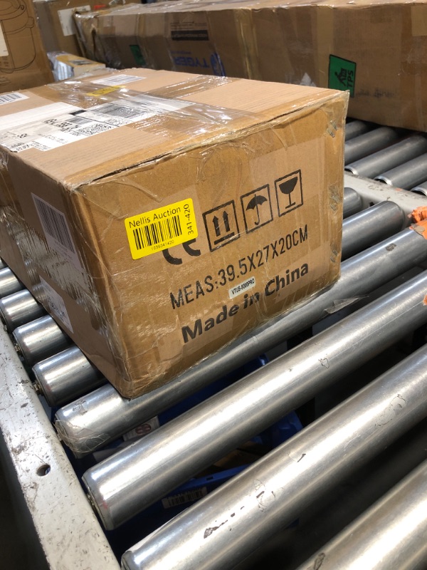 Photo 1 of ***(MAJOR DAMAGE/ SEE NOTES)***Yinleader 5000W PRO Voltage Transformer Converter Step Up/Down AC 110V/120V to 220V/240V or 220V/240V to 110V/120V Power Converter w/US Standard Power Cord,Circuit Breaker Protection