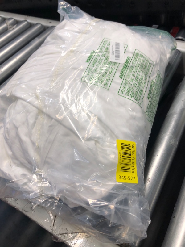 Photo 1 of (Used) Bedsure White Duvet Cover King Size - 3 Pieces Prewashed Extra Soft Bedding Set, Includes 1 Duvet Cover