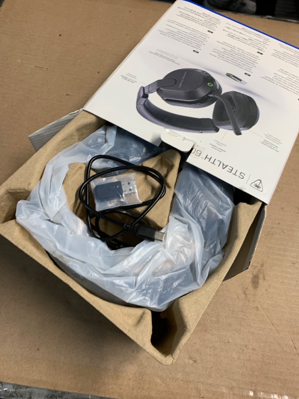 Photo 1 of (MISSING DONGLE) (UNABLE TO TEST FUNCTIONALITY) Turtle Beach Stealth 600 Wireless Multiplatform Amplified Gaming Headset for PS5, PS4, PC, & Mobile – Bluetooth, 80-Hr Battery, Noise-Cancelling Flip-to-Mute Mic, 50mm Speakers – Black