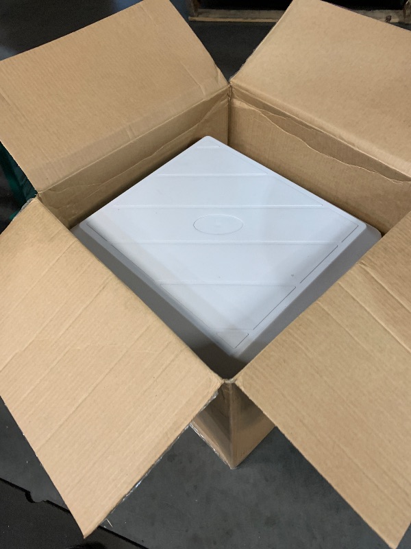 Photo 1 of (unfunctional) Koolatron Electric Portable Cooler Plug in 12V Car Cooler/Warmer 27 L (29 qt), No Ice Thermo Electric Portable Fridge for Camping, Travel Road Trips Trucking with 12 Volt DC Power,Gray/White.