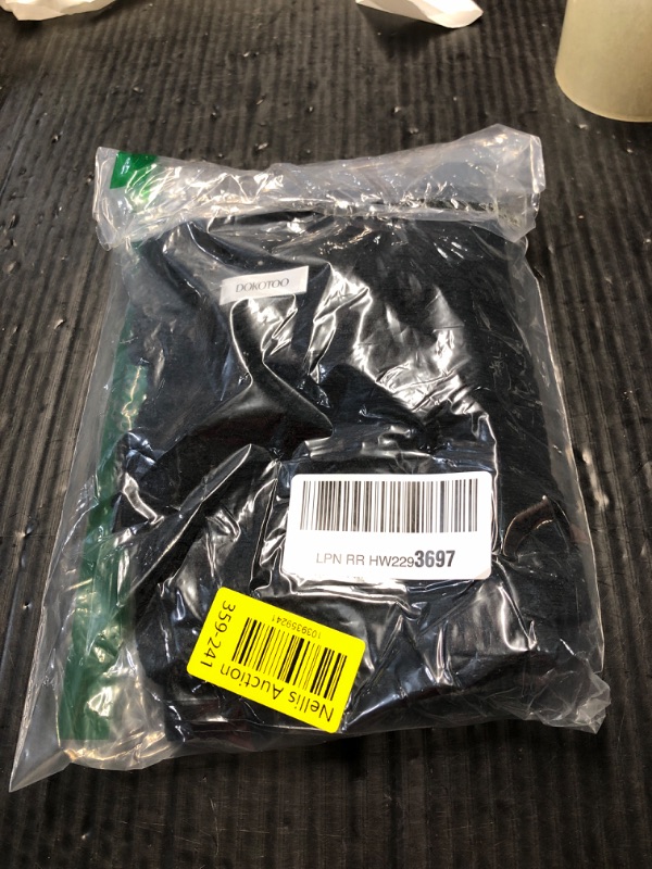 Photo 1 of **Prev used***Has alot of lint on it***Needs to be cleaned**
Dokotoo Womens Tops Ladies Summer Scoop Neck Eyelet Embroidered Hollow Out Knit Short Sleeve Tunic Tops Casual Loose Fit Blouses Lightweight Solid Color Crochet T Shirts for Women Work Black XL