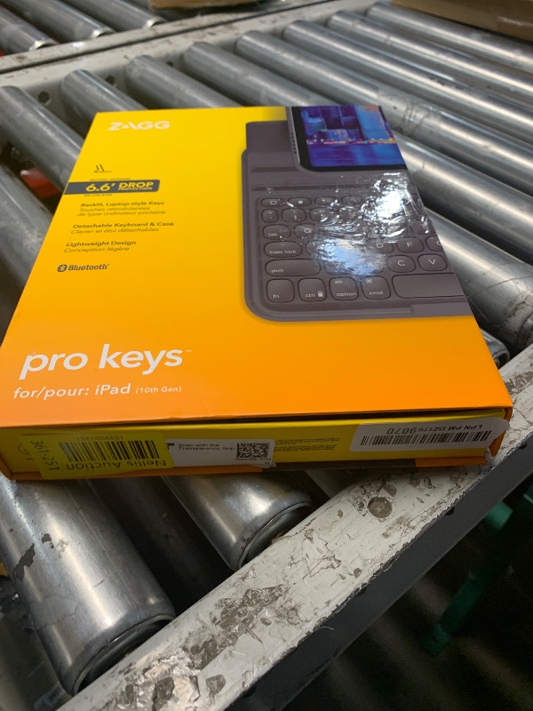 Photo 1 of (See all images) ZAGG Pro Keys Detachable Case and Wireless Keyboard for Apple iPad 11" (A16)/ 10.9 10th GEN, Multi-Device Bluetooth 