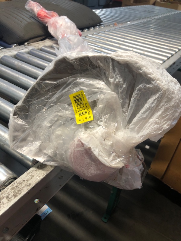 Photo 1 of CRAFTSMAN String Trimmer/Edger, Corded Electric, 12-Inch (CMEST900)