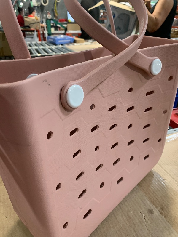 Photo 1 of (used)(see all images for damage) BAGSMART Beach Bag for Women, Water-resistant Rubber Tote Bag, Sandproof Vacation Essentials for Summer Swim Cruise Pool, Pink