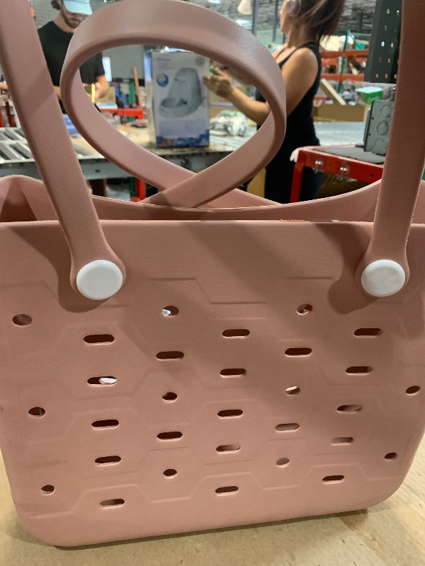 Photo 1 of (used)(see all images for damage) BAGSMART Beach Bag for Women, Water-resistant Rubber Tote Bag, Sandproof Vacation Essentials for Summer Swim Cruise Pool, Pink