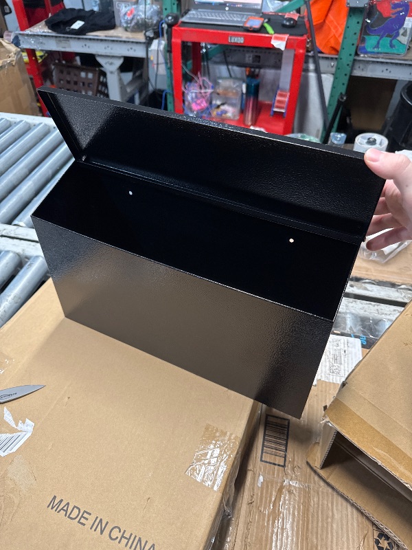 Photo 1 of (USED/FAIR) KYODOLED Wall-Mount Mailbox for House,Large Capacity Mail Box,Galvanized Steel Rust-Proof Metal Post Box,Mailboxes for Outside,15.7"x9.9"x4.9" Black
