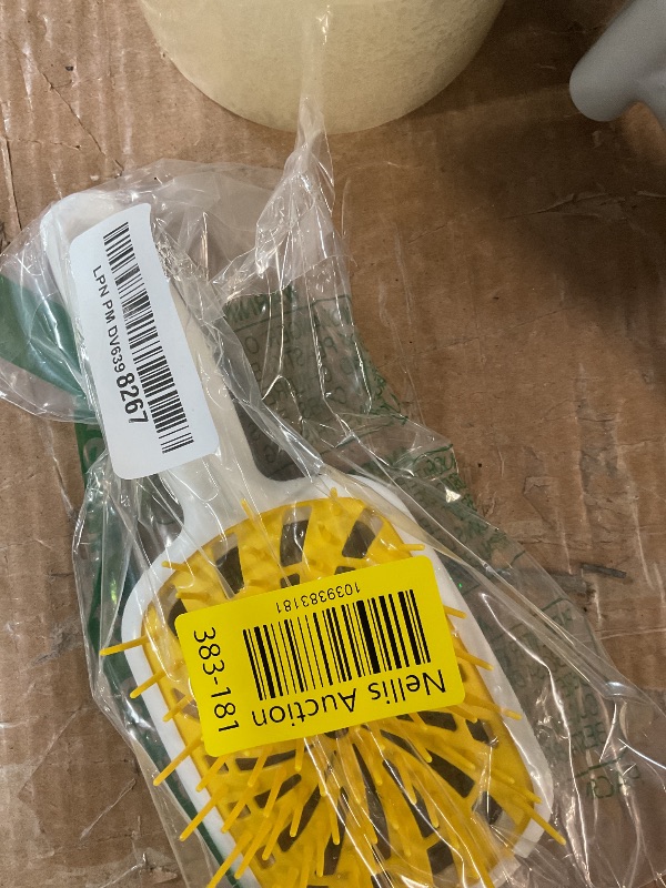 Photo 1 of (USED/FAIR) FHI Heat UNbrush Plus — Curly Hair Brush for Gentle & Effective Detangling on Wet or Dry Fragile Hair Types — Detangler Brush w/ 84 UltraFlex Bristles, Ultra-light, Vented, Anti Static Hairbrush