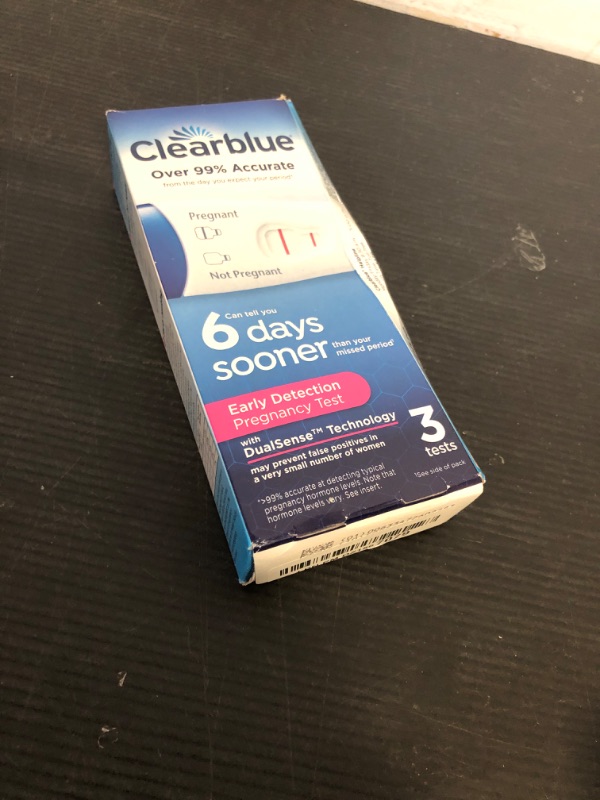 Photo 1 of Clearblue Early Detection Pregnancy Test, 3 Ct
