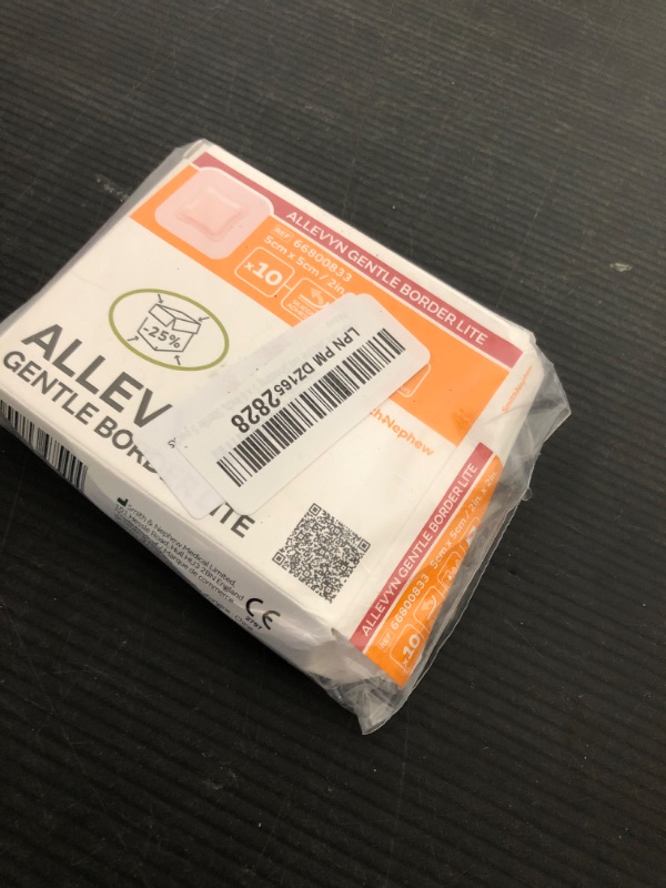 Photo 1 of Smith & Nephew Foam Dressing Allevyn Gentle Border Lite 3 X 3" Square Adhesive Sterile (#66800834, Sold Per Box)