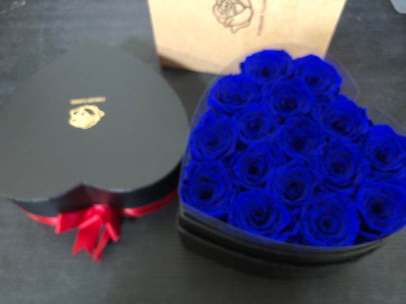 Photo 1 of  reserved Fresh Roses, Genuine Roses That Last for Years, for Birthday Gifts for Women, Valentines Day, and Mother's Day (Blue)