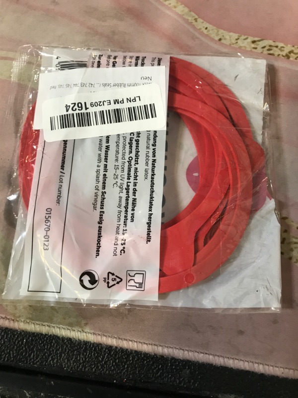 Photo 1 of Weck 100mm Rubber Seals / Rings (Set of 10). Fits WECK Models 739 740 741 742 743 744 745 748. Red