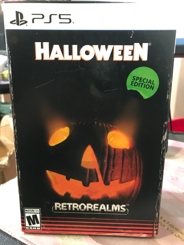 Photo 1 of Halloween and Ash vs Evil Dead RetroRealms Double Feature Special Edition - PlayStation 5