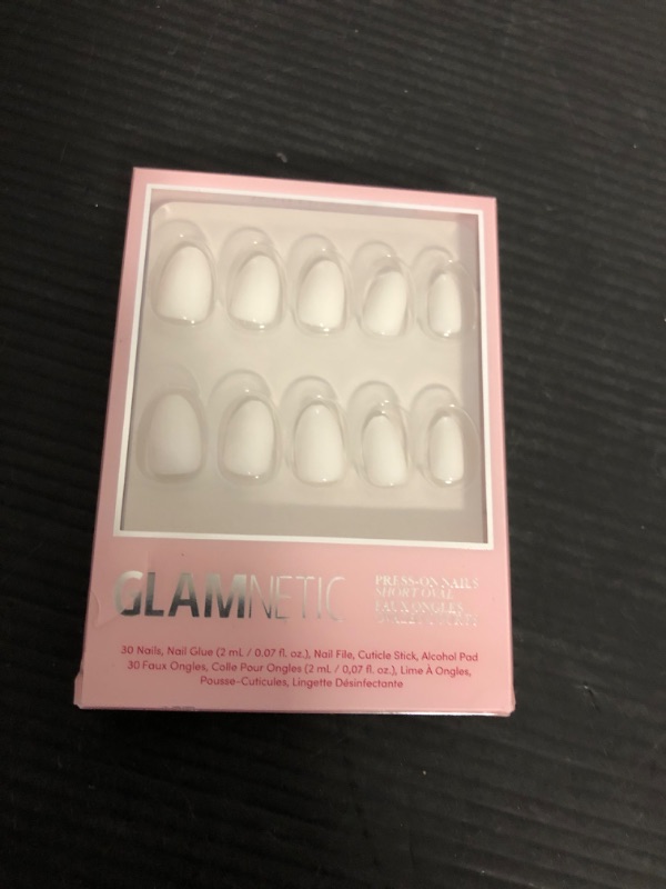 Photo 1 of Glamnetic Press On Nails - White Swan | Opaque Classic Off White Short Oval False Nails, Reusable Stick On Fake Nails with Glue | Salon Quality | 15 Sizes - 30 Nail Kit