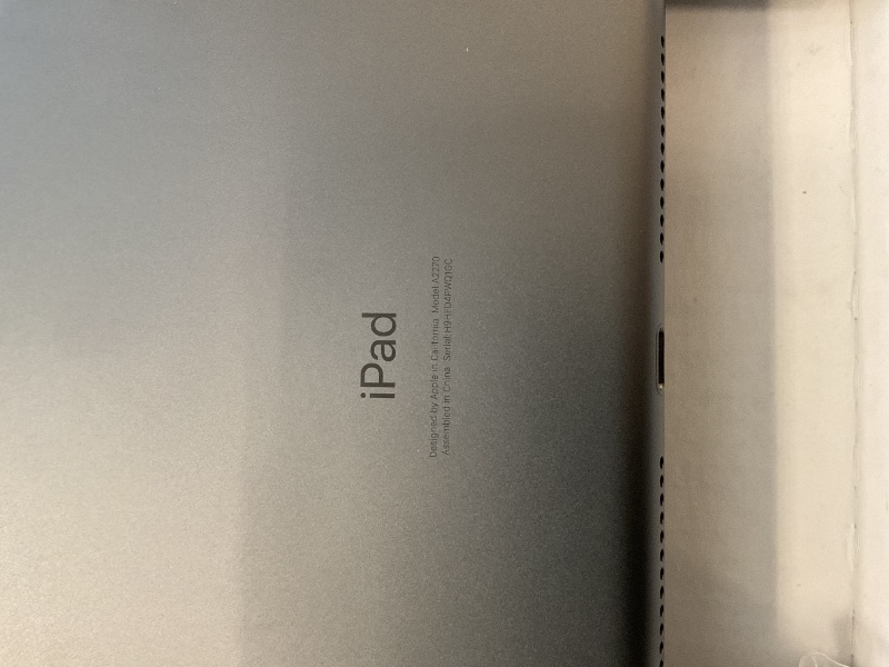 Photo 1 of 2020 Apple iPad (10.2-inch, WiFi, 32GB) - Space Gray (Renewed Premium)