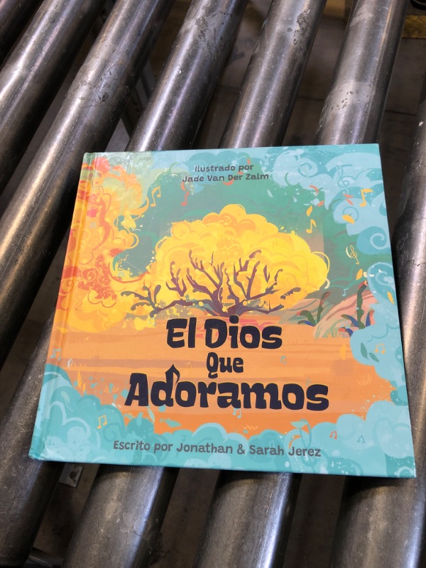 Photo 1 of El Dios que adoramos (SPA The God we Worship) (Spanish Edition) Hardcover