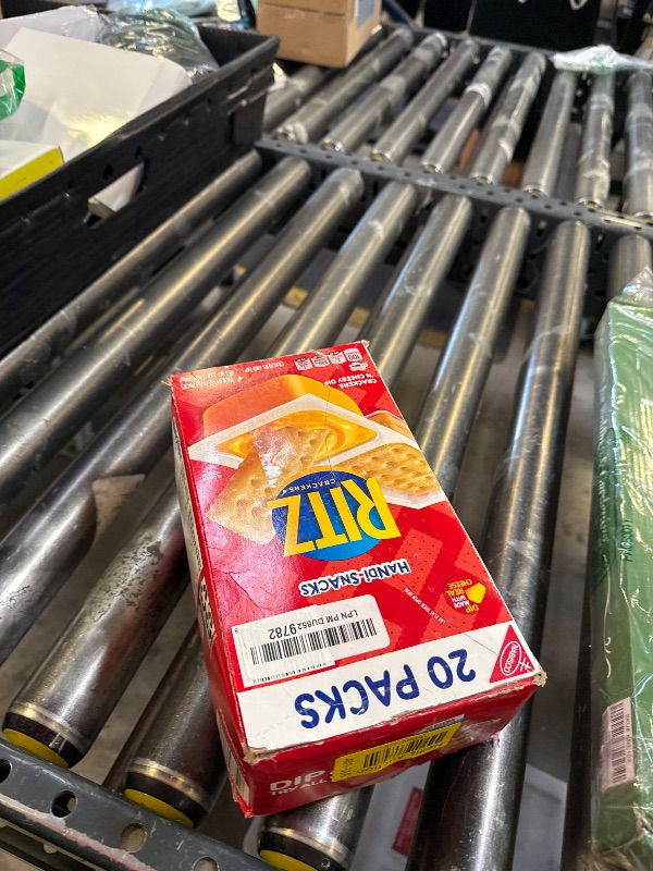 Photo 1 of Handi-Snacks RITZ Crackers 'N Cheesy Dip Snack Packs, 20 Snack Packs