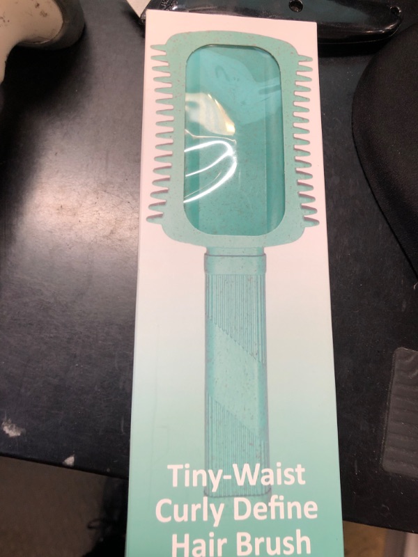 Photo 1 of Curly Hair Brush Defining, Volume Curl Defining Brush for Effortlessly Detangling Shaping and Styling Women's Curls, Reduce Pulling (Green 1PC)
