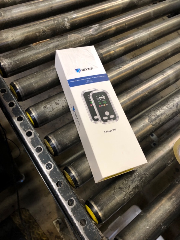 Photo 1 of 5-in-1 Carbon Monoxide Detectors,Natural Gas Leak& Smoke Detector Plug-in & Battery Backup, HD Digital Display for CO, Smoke, Gas, Temp, Humidity - Home, RV, Apartment Safety