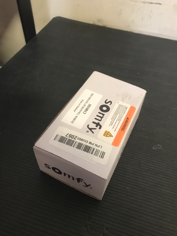 Photo 1 of Somfy 1810813 DecoFlex WireFree RTS Wall Switch 5 Channel White