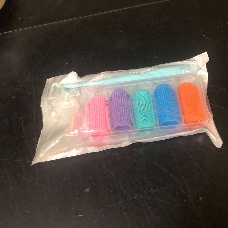 Photo 1 of YUEYUEJIA Dog Toothbrush Kits - 6Pack Finger Toothbrushes for Dogs Teeth Cleaning & Care - Puppy Tooth Brushing Kit,Cat Toothbrush with Dog Tooth Brush Pet toothbrushes