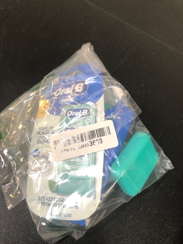Photo 1 of Oral-B Glide Pro-Health Comfort Plus Floss, Mint, 3 Ct