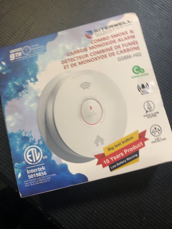 Photo 1 of Siterwell  Detector Carbon Monoxide Detector Combo 10 Year Battery, Meets UL217-9th Standards, Reduced Nuisance Alarms, Smoke and Carbon Monoxide Detector with Bilingual Voice Alerts, 1 Pack