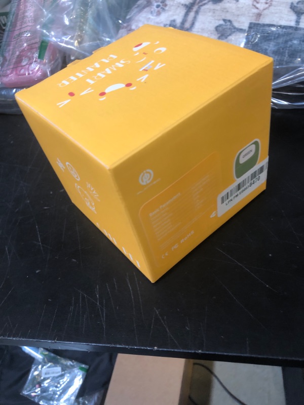 Photo 1 of Masdio Smart Flowerpots, with Artificial Intelligence, Time Temperature Display, and Numerous Expressive Animations Based On The Environment, for Indoor Decoration, Gifts(Green)