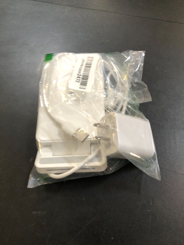 Photo 1 of Upgraded 3 in 1 Foldable Wireless Charger for Google Pixel Watch 3/2, Charging Stand for Pixel 9 Pro/XL/9a/9/8 Pro/8a/8/7 Pro/7a/7/6 Pro & Pixel Buds Pro 2(Not for Pixel Watch 1) with Adapter, White