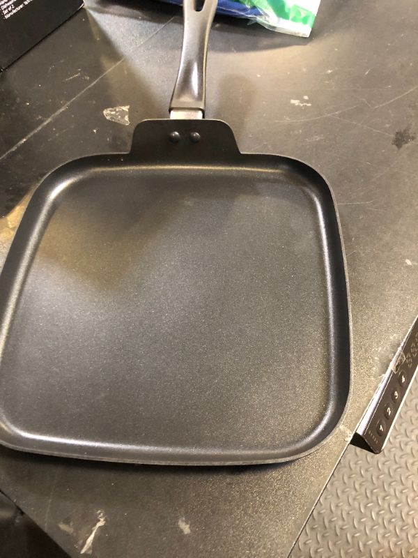 Photo 1 of LECOOKING 10 Inch Square Griddle Pan, Nonstick Grill Pan for Cooking Eggs, Omelettes, and More, Griddle Cookware, PFOA Free