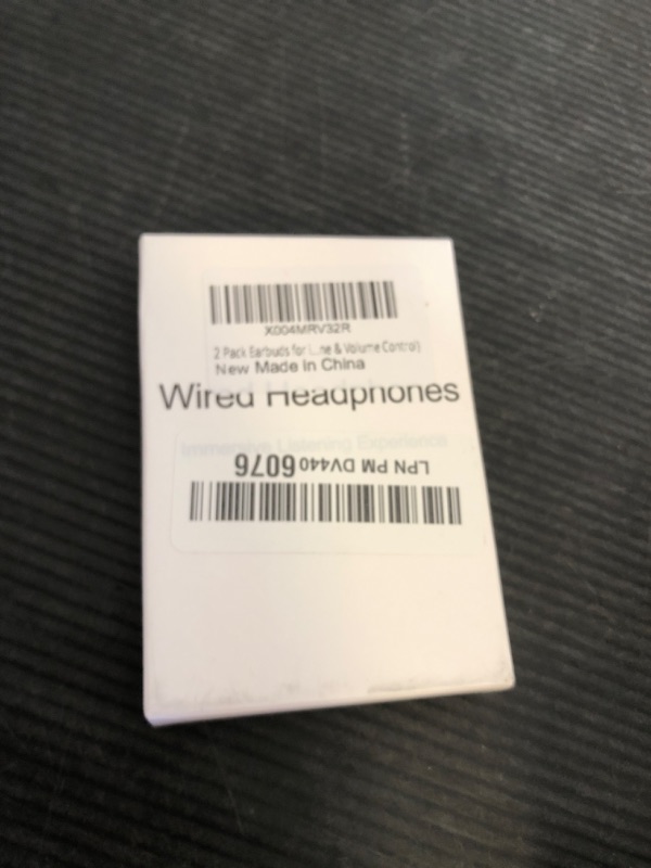 Photo 1 of 2 Packs Wired Headphones for iPhone Earbuds [Plug and Play,No Bluetooth] Built-in Mic & Volume Control Noise Reduction Earphones for iPhone 14/13/12/11/XR/XS/X/8/7/SE/Pro/Pro Max, Support All iOS